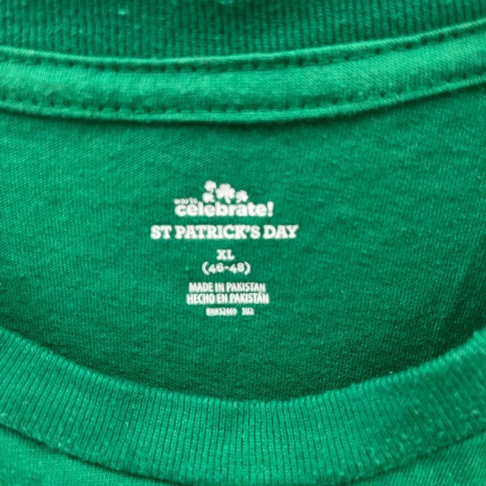 Men's Green 'Lucky' Graphic Tee XL - Picture 3 of 4